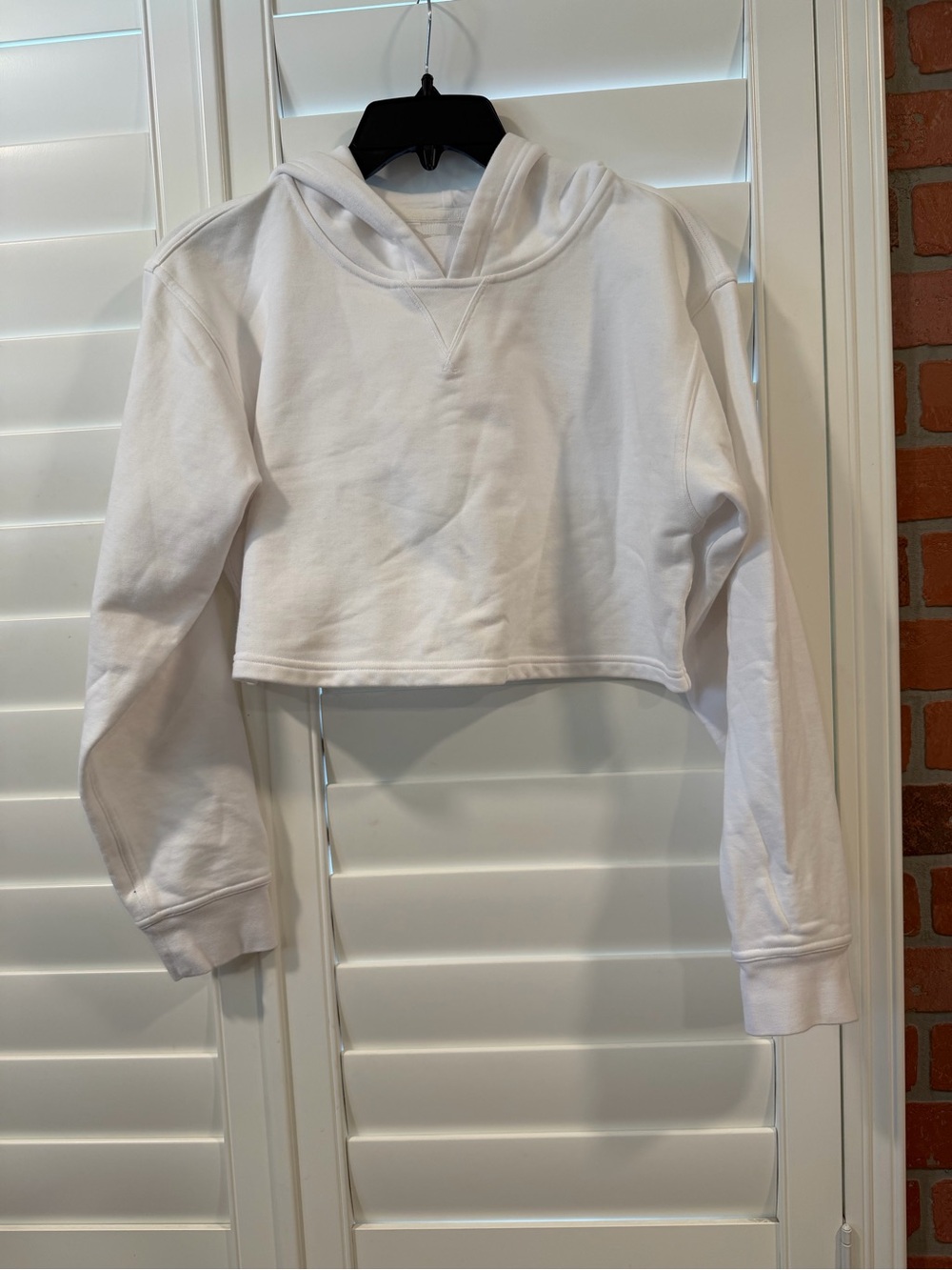 lululemon athletica White Cropped Hoodie